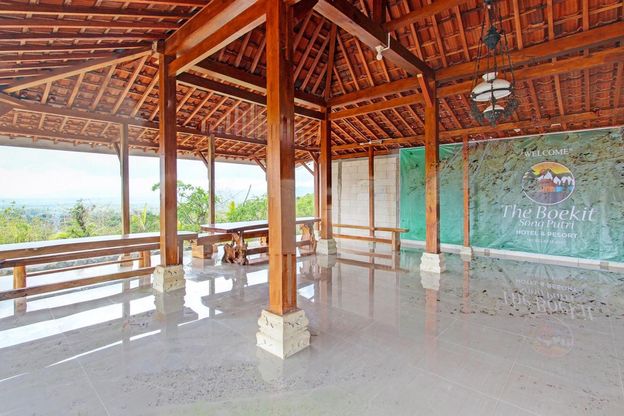 Capital O 93449 The Boekit Song Putri Resort Wonogiri Экстерьер фото